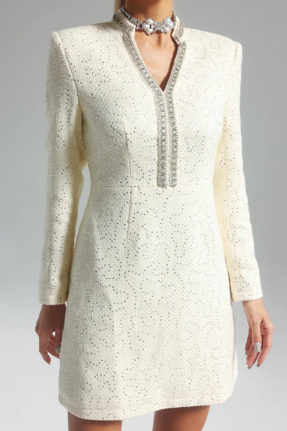 Vestido A-Line com Decote V e Mangas Longas