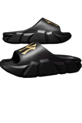 Chinelo Nuvem Mrs